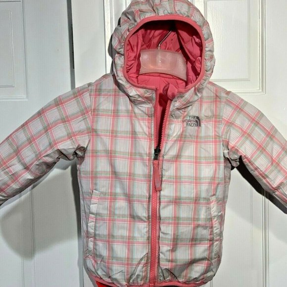 COPY - THE NORTH FACE KIDS REVERSIBLE Jacket - Picture 2 of 9